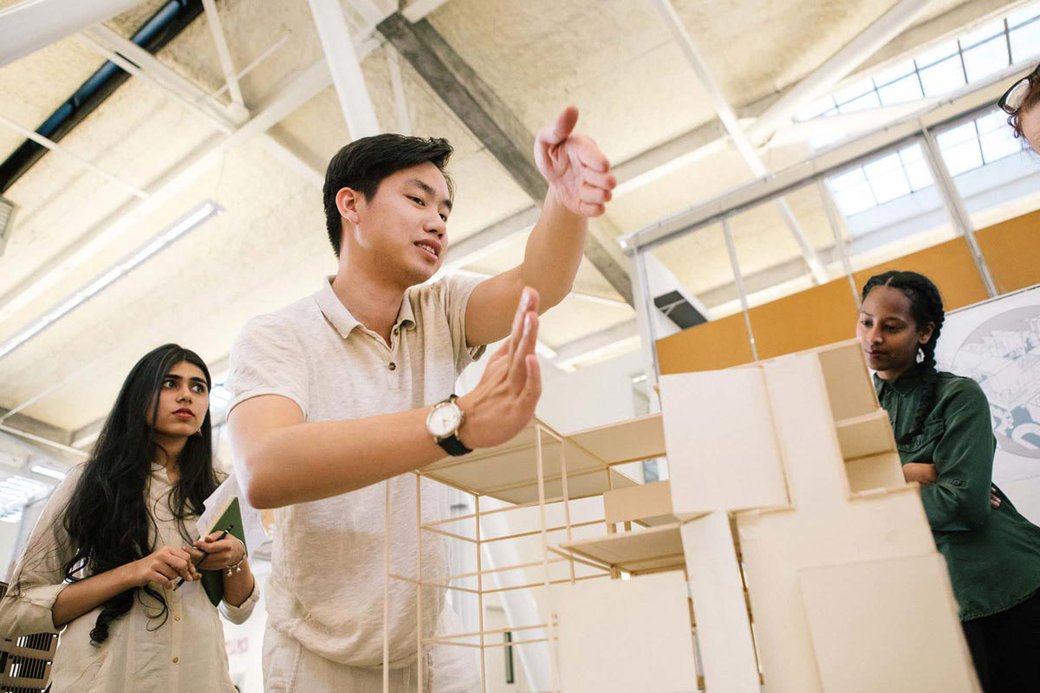 2020-Commencement_1-up_Arch.jpg