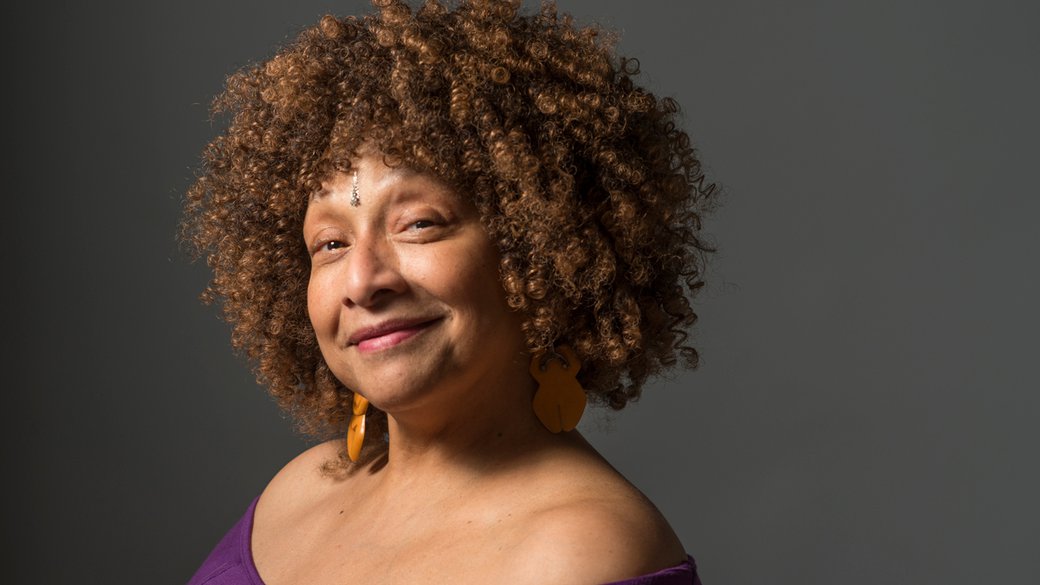 Joyce J. Scott (headshot)
