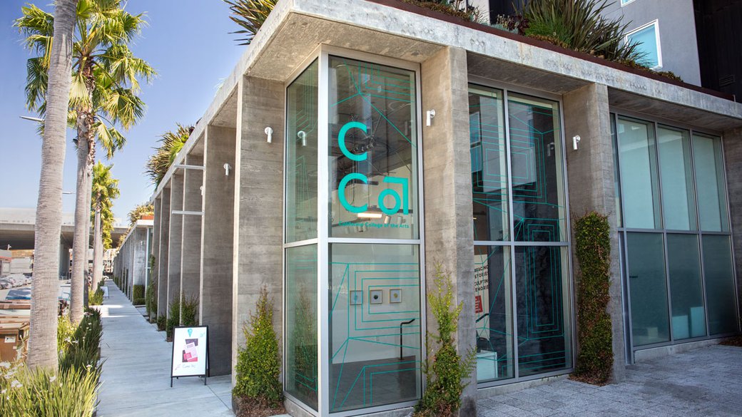 Entrance to Hubbell Street Galleries
