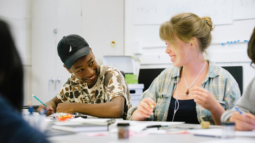 Summer Atelier Drawing Students