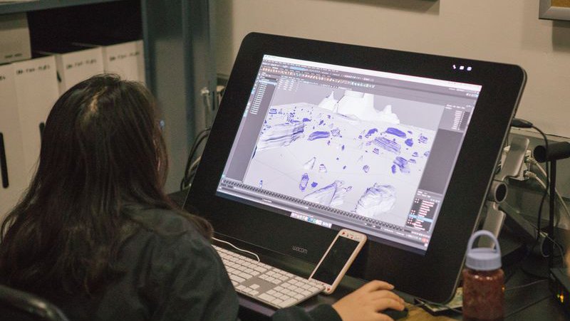 Design student using digital model making platforms to build prototypes_horizontal feature_MB